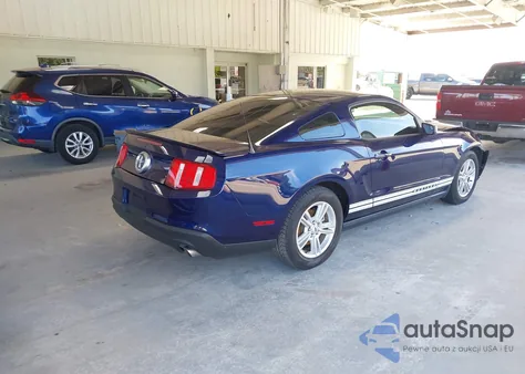 2011 Ford Mustang V6 z USA, uszkodzony, nr VIN 1ZVBP8AM9B5137641